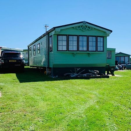 157 Amour Caravan Тиуин Екстериор снимка